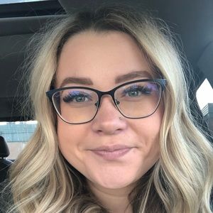 Meet your Posher, Megan